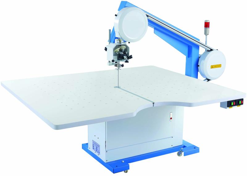 фото - Раскройная машина "JATI" JT-900B/S Ленточная